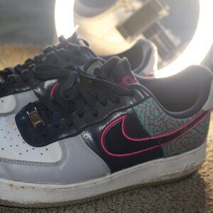 Nike Air Force 1 Low Elephant Mens Size 11 Shoes Sneakers